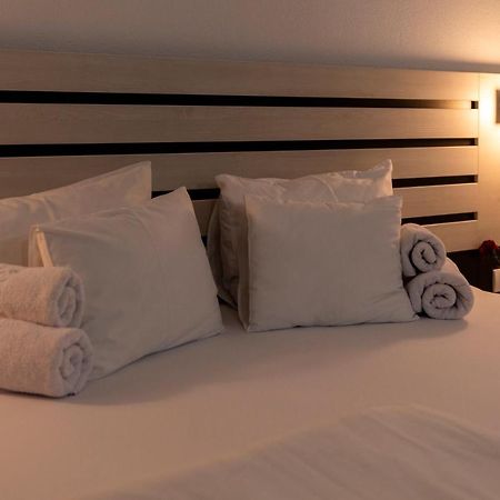 Garni Hotel 11Tica Dm Novi Sad Extérieur photo