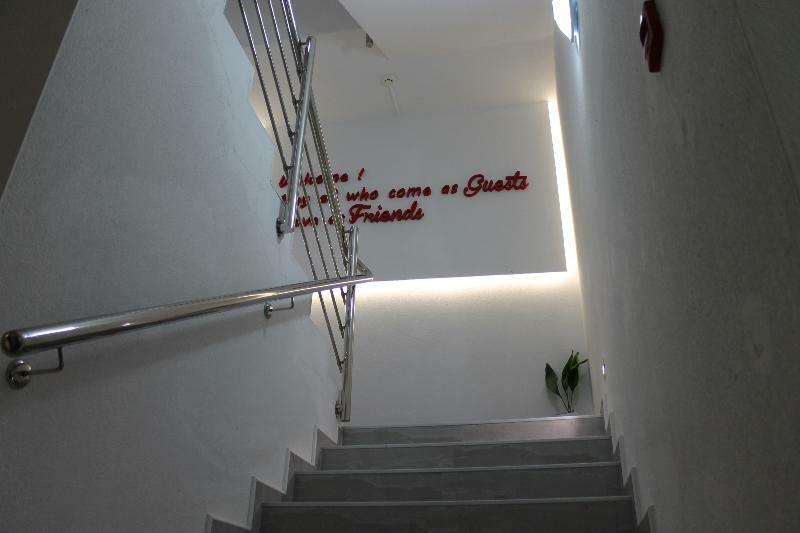 Garni Hotel 11Tica Dm Novi Sad Extérieur photo